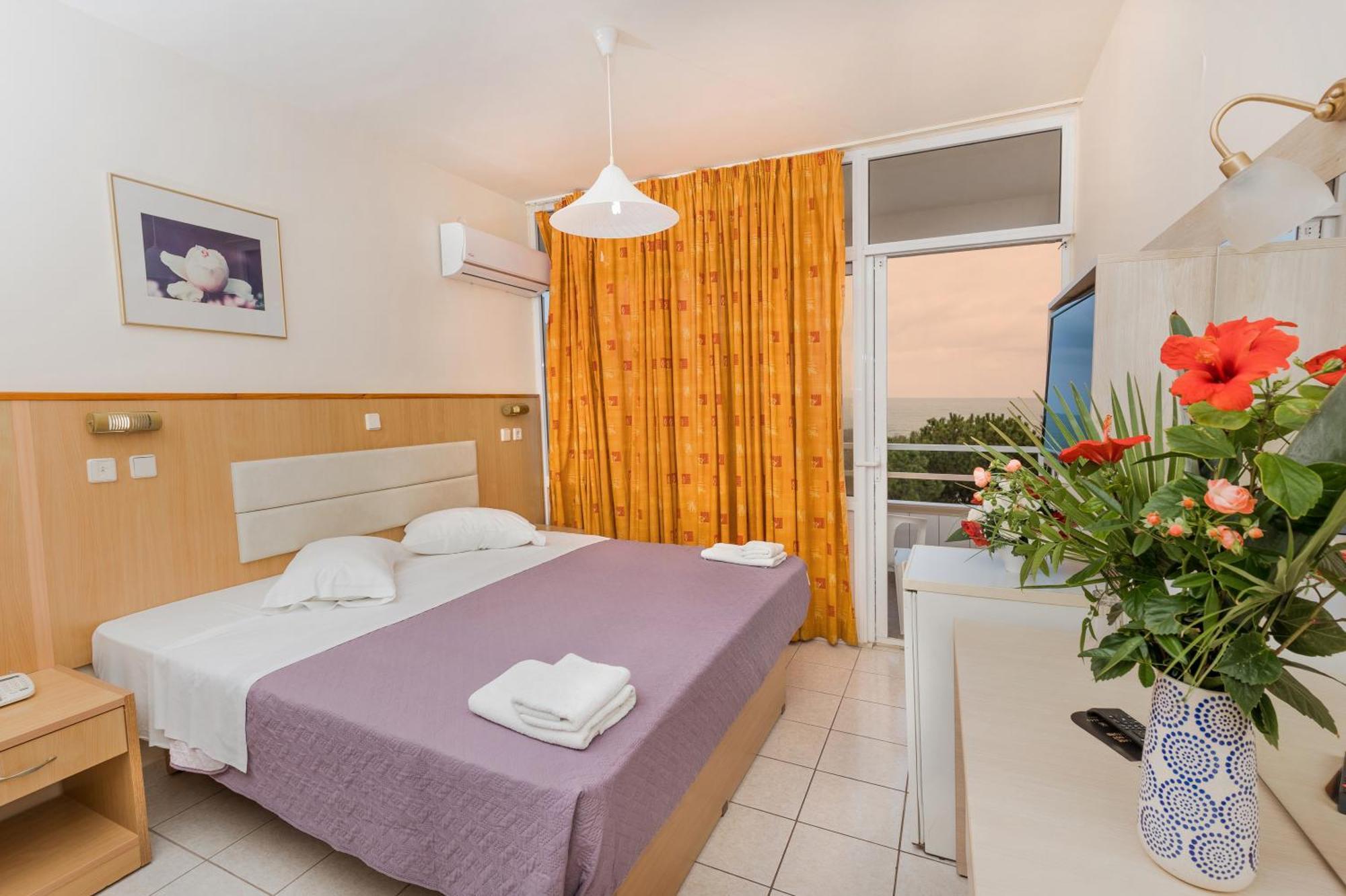 Eri Beach & Village Hotel Hersonissos  Exterior foto